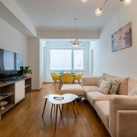 Blue High End Apts By Eluxory Apartment *