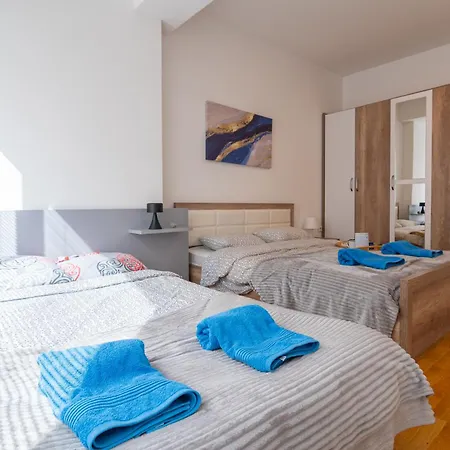 Apartment Blue High End Apts By Eluxory
